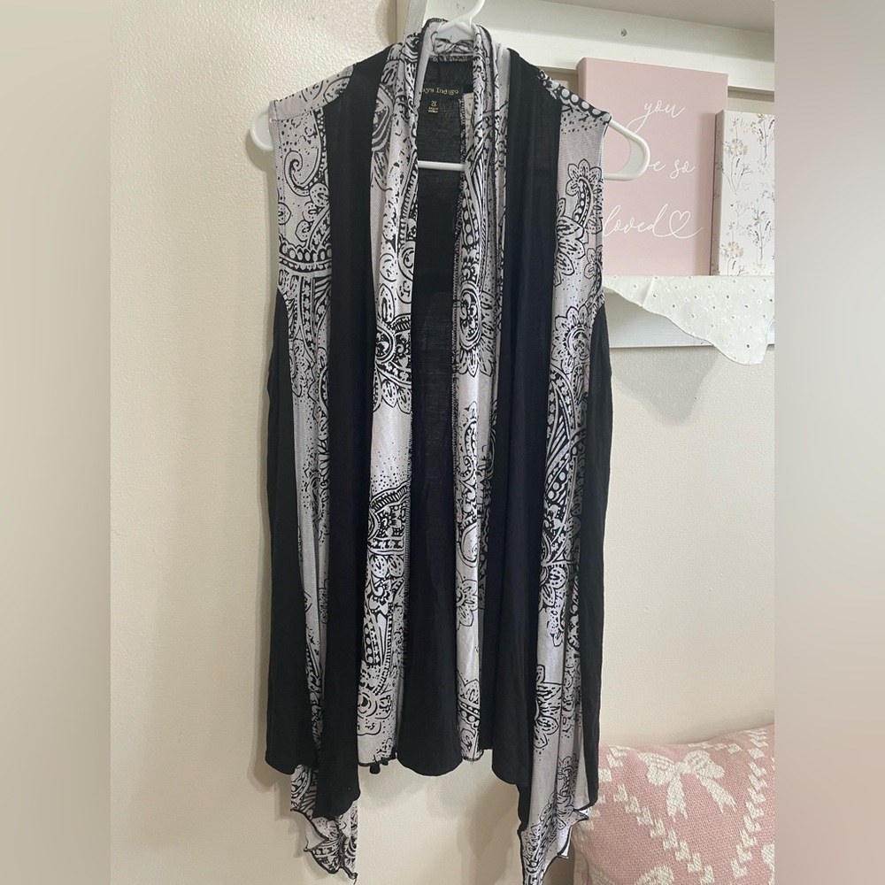 Always Indigo Black and White Paisley Vest